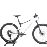 Produit Reconditionné · VTT SCOTT Spark RC Team 2024 · Bon état