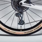 VTT cross country ROCKRIDER RACE 900 GX Eagle roues Mavic Crossmax cadre carbone – Image 7