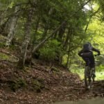VTT électrique semi-rigide ROCKRIDER 27.5" - E-ST 500 prune – Image 14