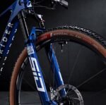 VTT tout suspendu ROCKRIDER XC cadre carbone RACE 940 S LTD Bleu – Image 11