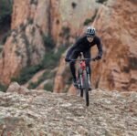 VTT tout suspendu ROCKRIDER XC cadre carbone RACE 940 S Noir – Image 26