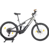 Produit Reconditionné · VTT électrique TREK Powerfly FS+ 4 Gen4 2025 · Bon état